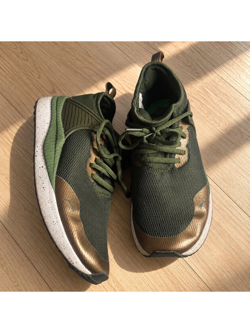 Puma Womens Size 7 Olive Green Metallic Gold Athletic Sneakers Shoes